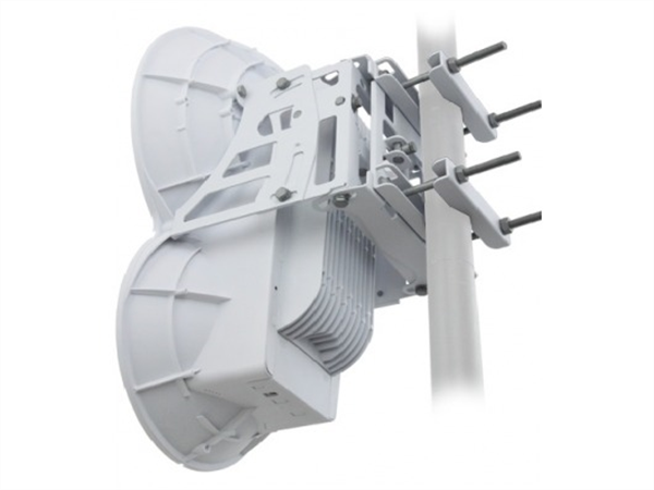 AirFiber Backhaul Radio, Unlicensed 24GHz Spectrum, 1.4Gbps+