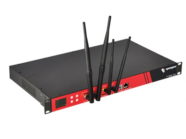 8-Port Serial Infrastructure Manager, Dual AC, V.92 modem